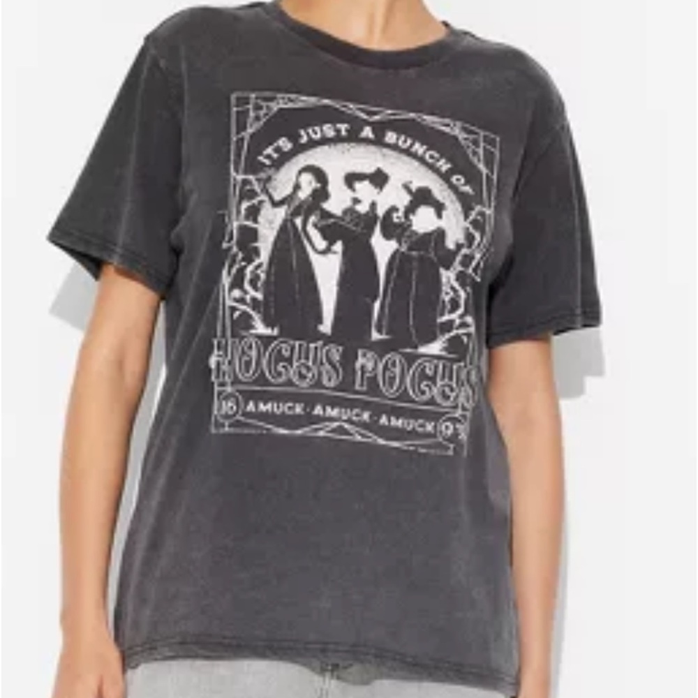 NEW Women's Disney Hocus Pocus Short Sleeve Graphic Boyfriend T-Shirt, XL or XXL